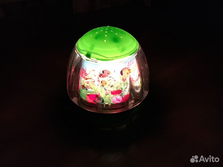 Светильник лампа ночник детский с плавающими рыбка