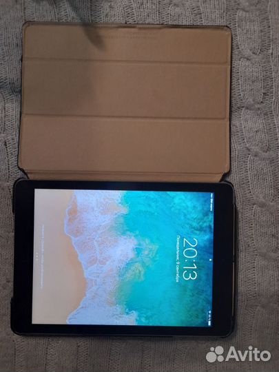 iPad air (MD792RU/A 32Гб)