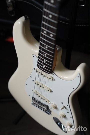 Гитара Fender American Standard Stratocaster