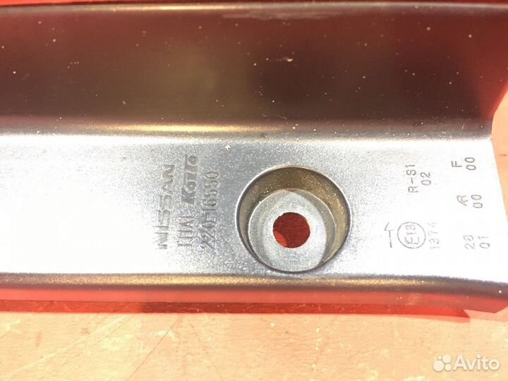 Фонарь задний правый Nissan Pathfinder R51 SUV