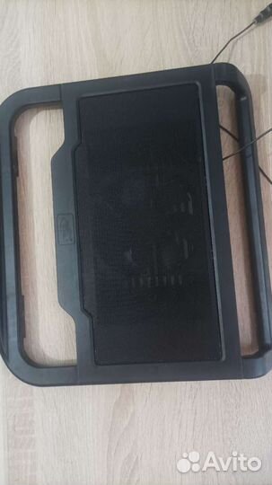 Охлаждающая подставка для ноутбука