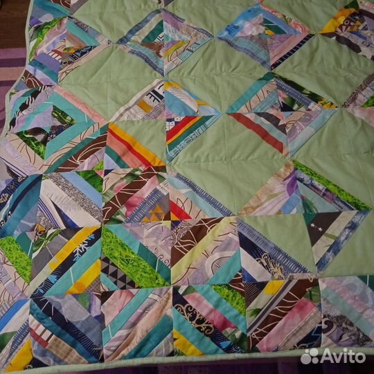 Одеяло 1,5сп.из лоскутов и полосок