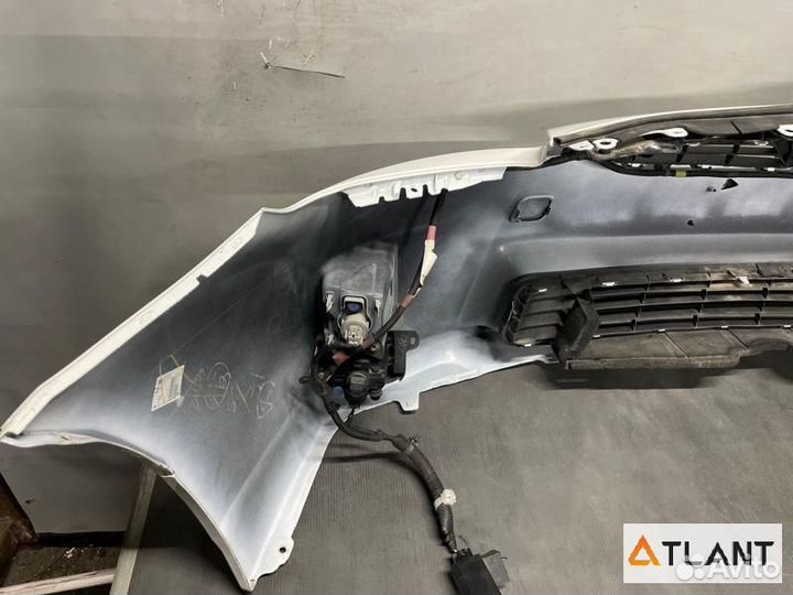 Бампер передний toyota prius