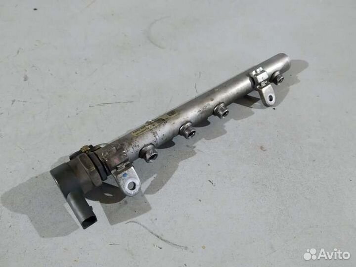 Топливная рампа левая Mercedes Gl-Class X164 OM642