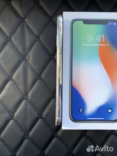 iPhone X, 64 ГБ