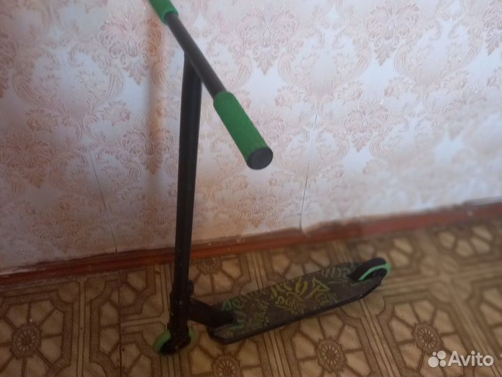 Трюковой самокат