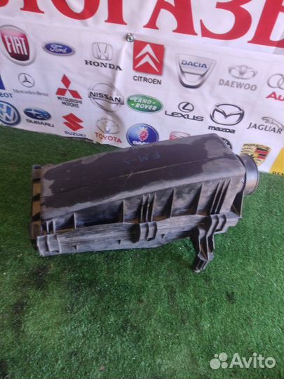 Корпус воздушного фильтра Ford Mondeo 3 1.8