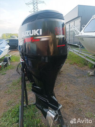 Suzuki df200