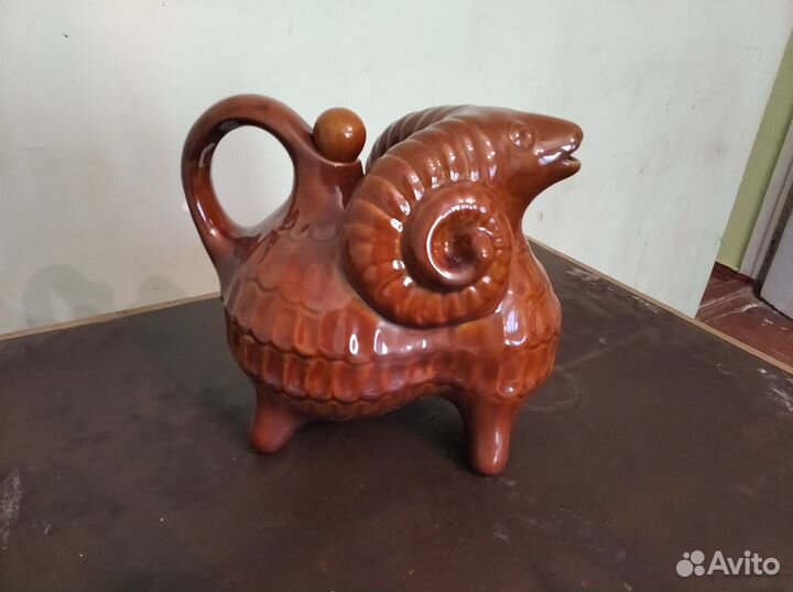 Графин керамический баран