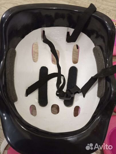 Шлем и набор защиты для самоката/велосипеда. Лол