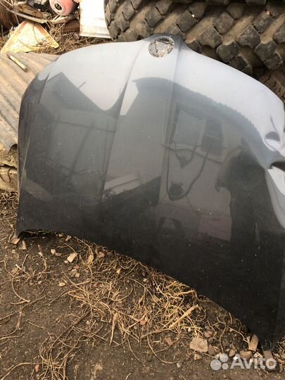 Капот шкода рапид