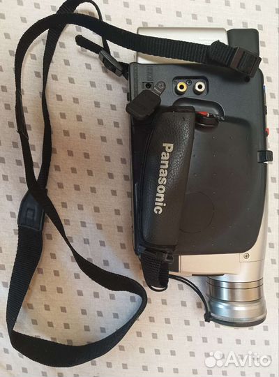 Видеокамера Panasonic NV-RZ15