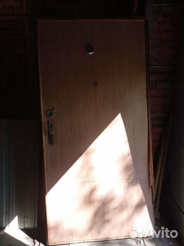 Двери металлические и межкомнатные