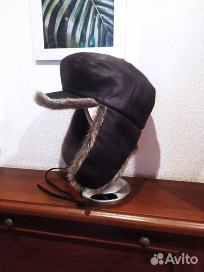 Шапка кожаная с ушками, мех нерпы 57-58р
