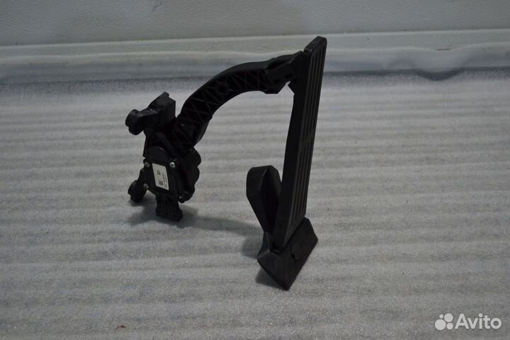 Педаль газа Hyundai Elantra 5 MD