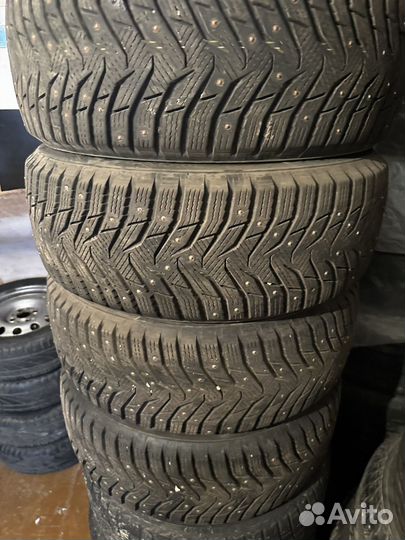 Kumho WinterCraft Ice Wi32 215/55 R17 98