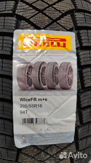 Pirelli Winter Ice Zero 205/55 R16 94T