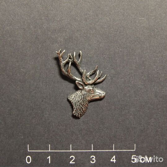 Значок брошь Благородный олень коллекция значков