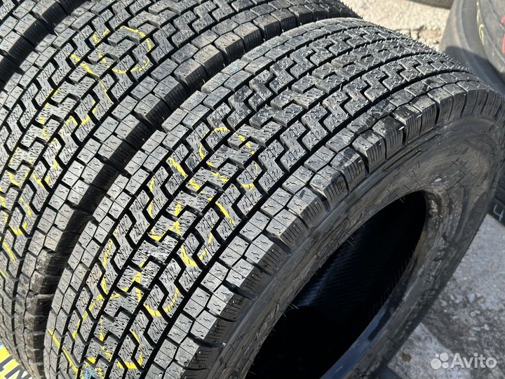 Ведущие шины 235/70r17.5 Yokohama