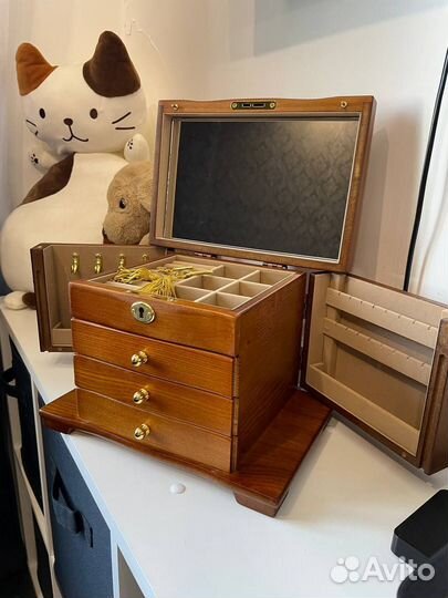 Шкатулка для украшений дерево