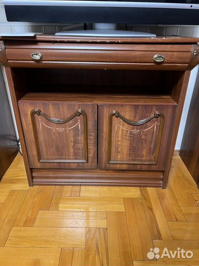 Мебель в зал стенка бу