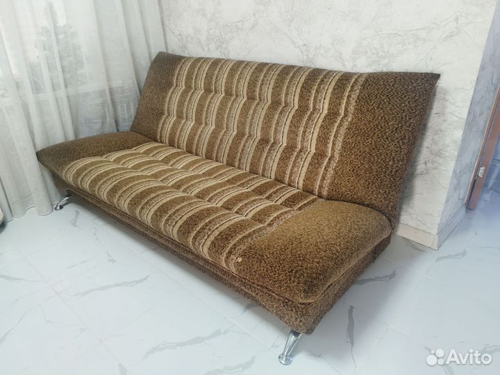 Диван книжка