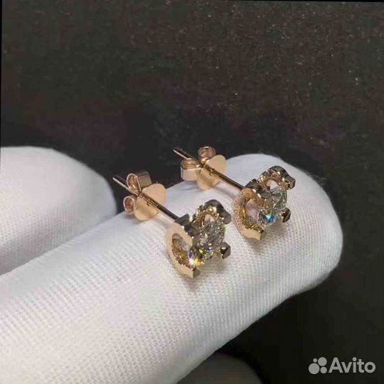 Cartier серьги-пусеты 0.50ct