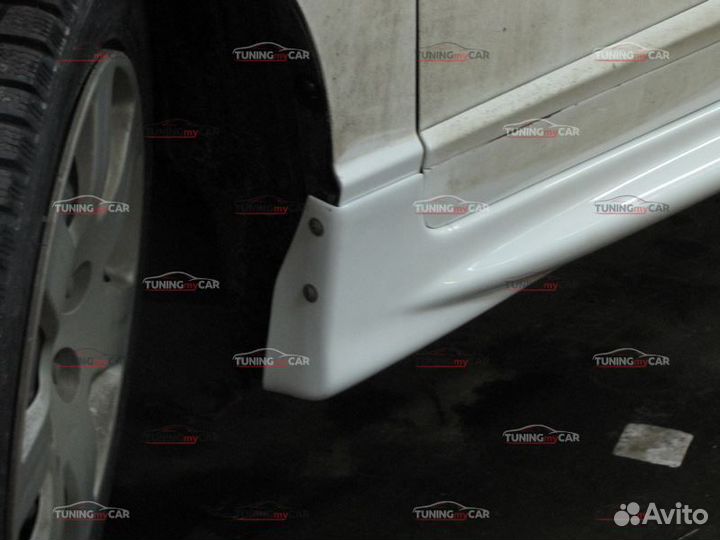 Пороги для Honda Civic 8 4D Mugen RR style