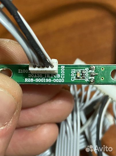 Telefunken tf-led28s12 ик-порт, кнопка включения