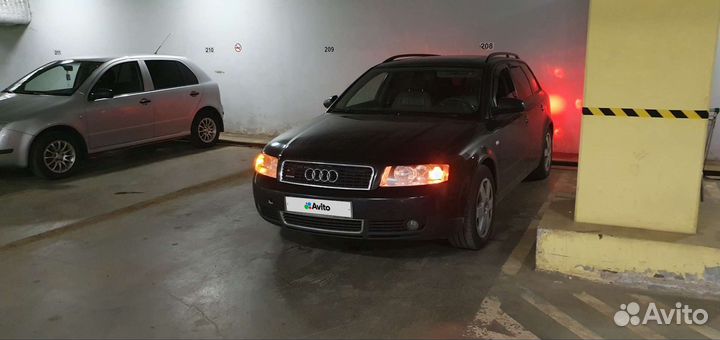 Audi A4 1.8 МТ, 2002, битый, 355 000 км