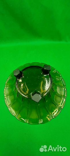 Редкая ваза 19 век урановое стекло