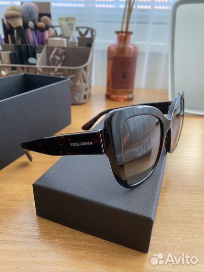 Солнцезащитные очки dolce gabbana