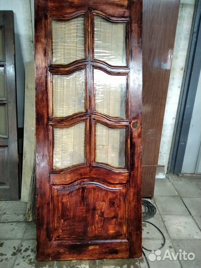 Дверь межкомнатная из дерева