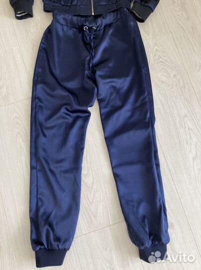 Костюм спортивный