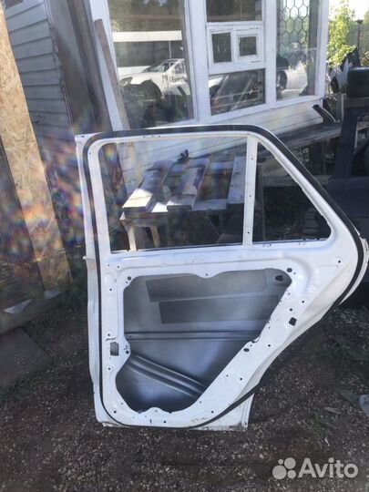 Дверь задняя правая Mercedes Benz w166