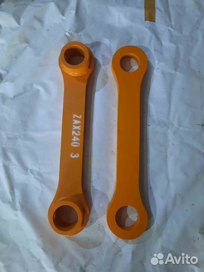 Тяга 3056355+8082552 Hitachi ZX240-3 dmta