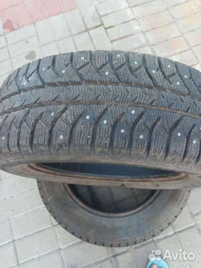 Bridgestone Ice Cruiser 7000 205/60 R16