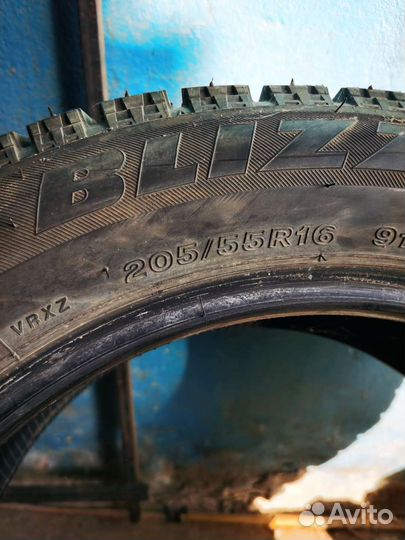 Bridgestone Blizzak VRX 205/55 R16