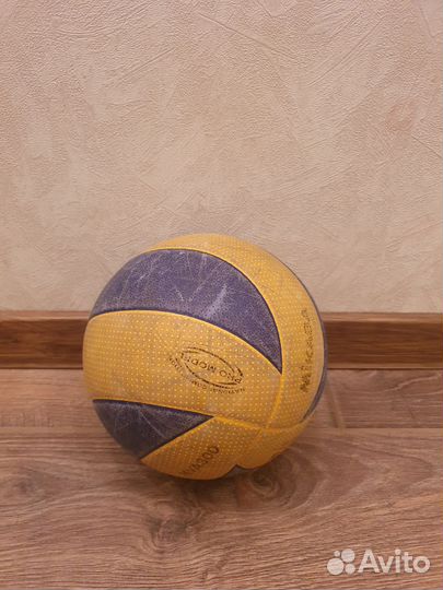 Волейбольный мяч mikasa