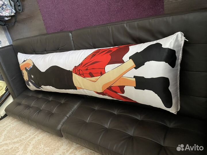 Подушка с аниме очень большая