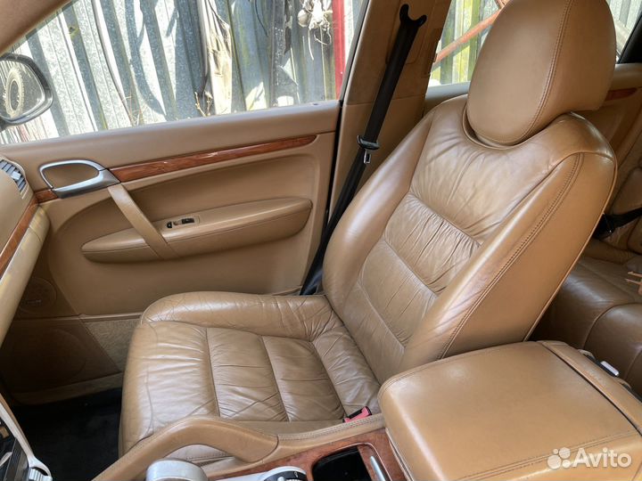 Porsche cayenne turbo