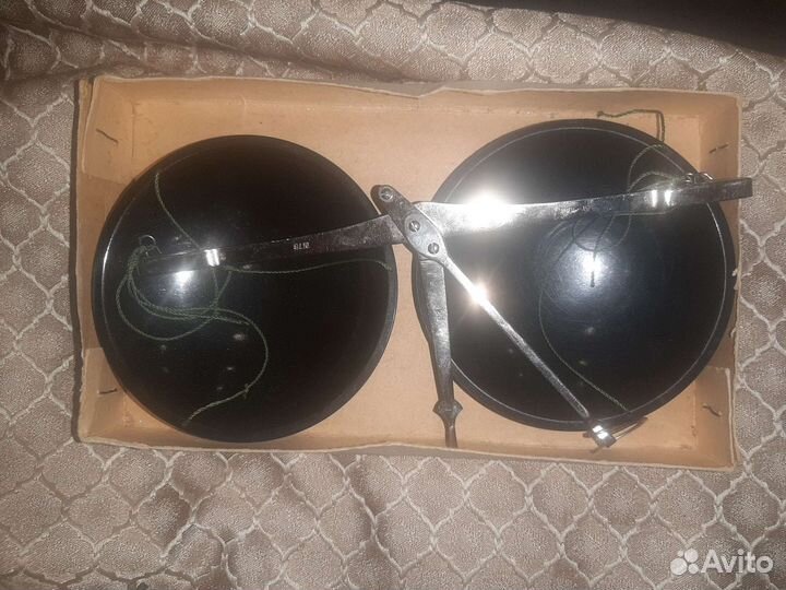 Весы с гирьками