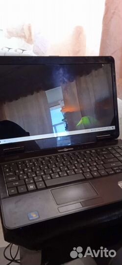 Ноутбук EMachines 725