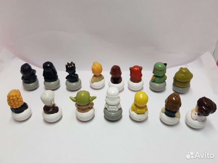 16 фигурок и 17 карточек 