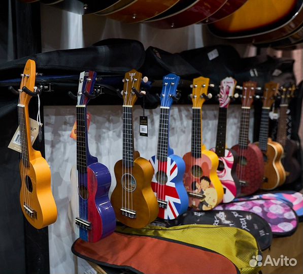 Новые укулеле и аксессуары