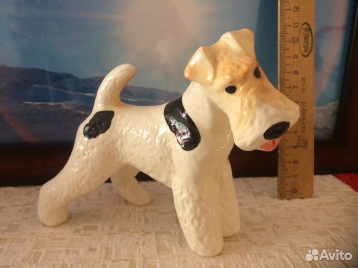 Фарфоровые статуэтки собака Фокстерьер