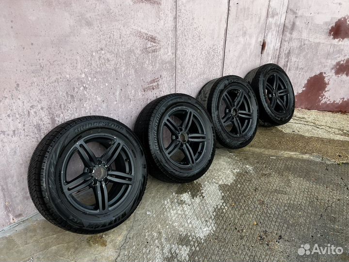 Bridgestone Blizzak Ice 225/55 R16