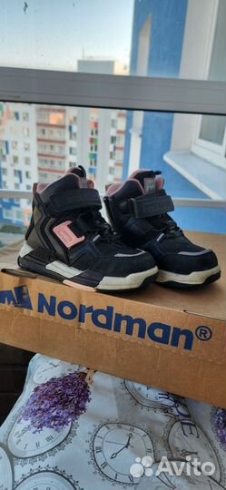 Ботинки для девочки 28