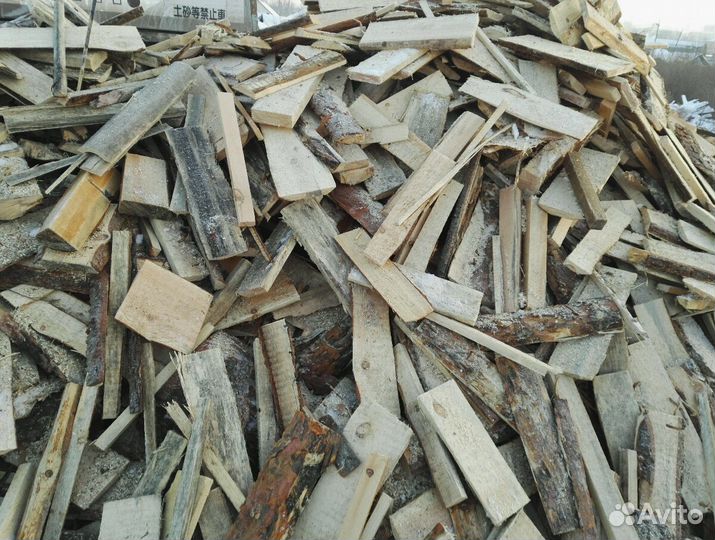 Сухие и свежие дрова