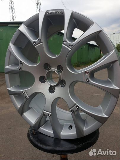 Литые диски на Субару R18